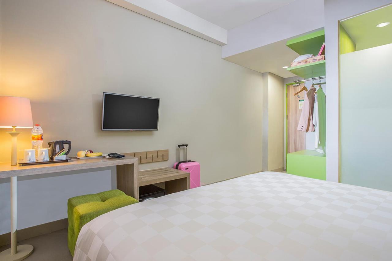 Khas Surabaya Hotel Exterior photo