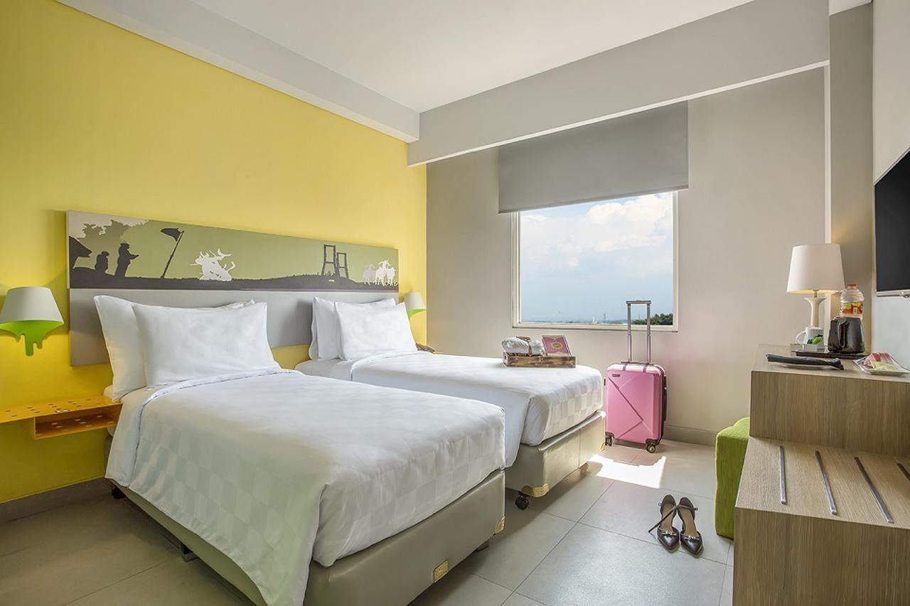Khas Surabaya Hotel Exterior photo