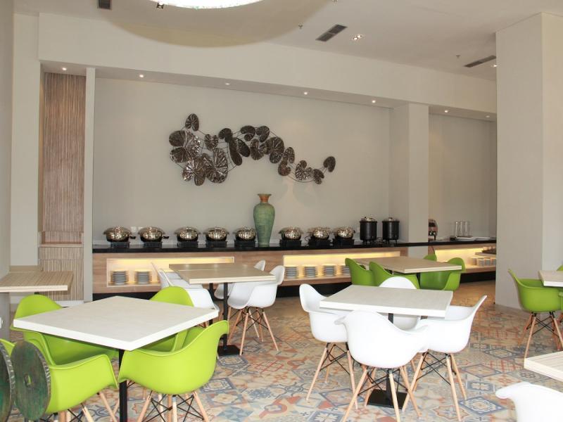 Khas Surabaya Hotel Exterior photo