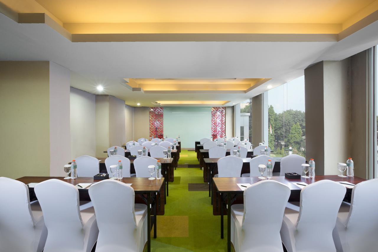 Khas Surabaya Hotel Exterior photo