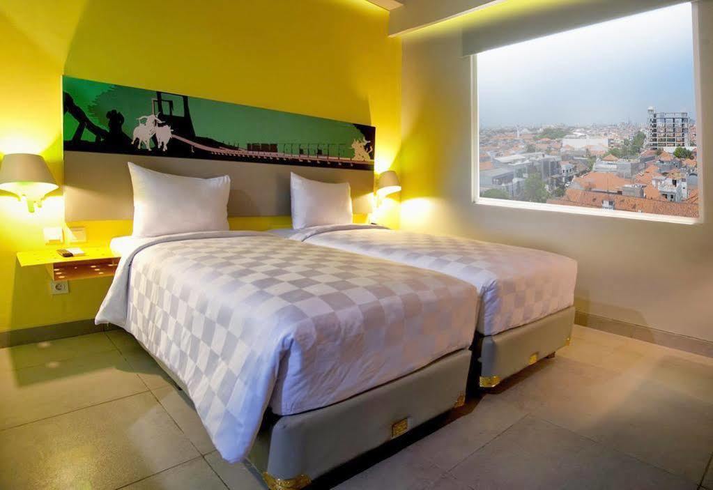 Khas Surabaya Hotel Exterior photo